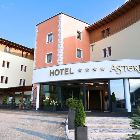 Hotel Asterbel Брайес Екстериор снимка