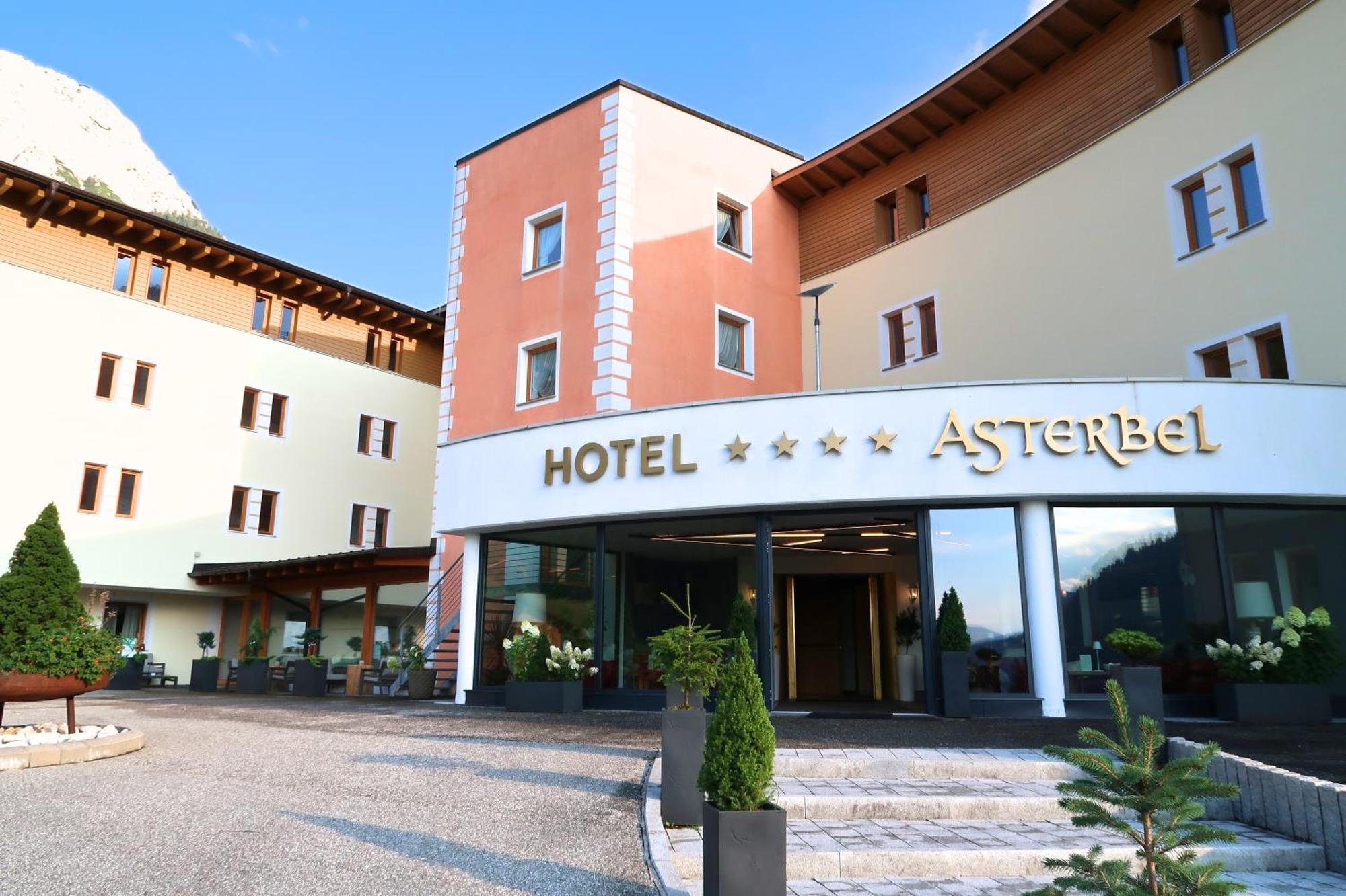 Hotel Asterbel Брайес Екстериор снимка
